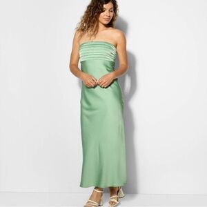 Elegant Green Strapless Dress
